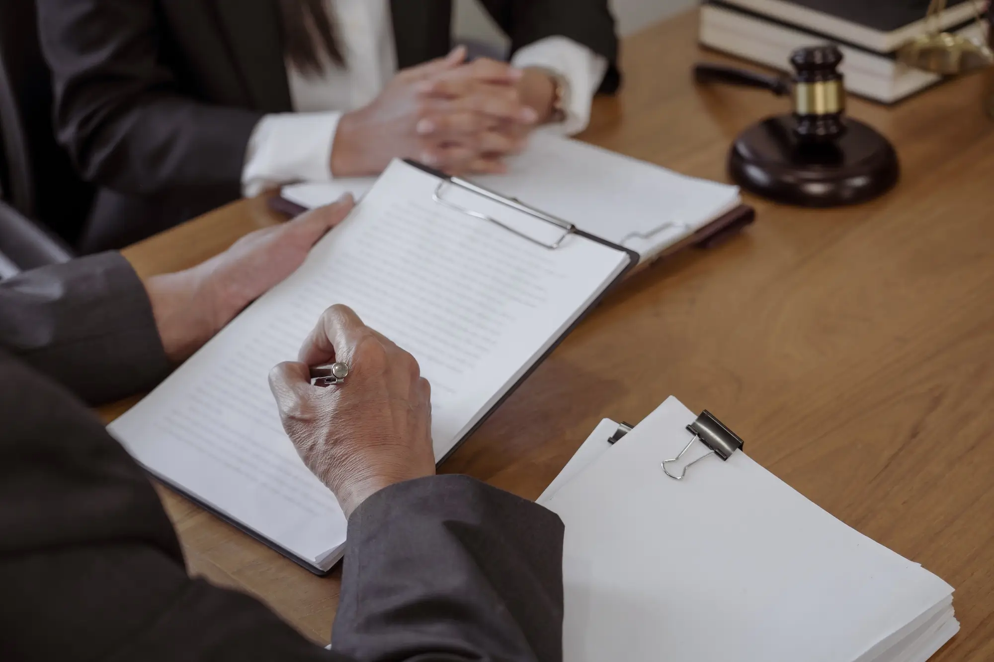 법무법인 대륜의 군납비리 조력 사항