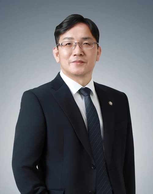 [법률돋보기]⑯ 443억 퇴직금 가른 한 표…보수 결정이 핵심